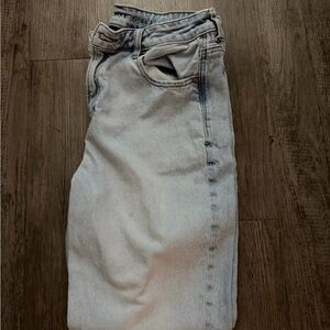 American Eagle Outfitters Light Blue Denim Jeans